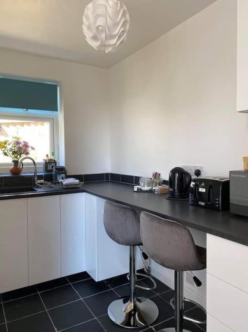 Dingley Dell - Superb Location For Truro In Private Accommodation Perranwell Zewnętrze zdjęcie
